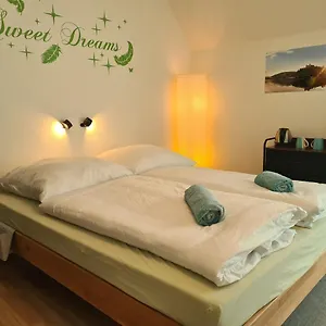 Homestay Lichtdurchflutetes - Kaeppele, Waldbuttelbrunn